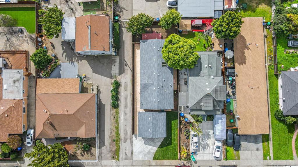 934 Delano St Property Photo