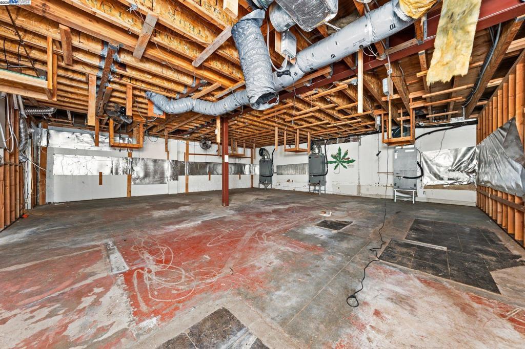 937 75th Ave Property Photo 34