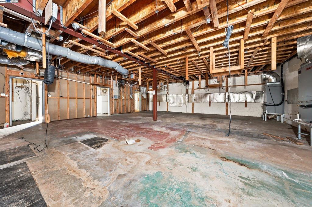 937 75th Ave Property Photo 35