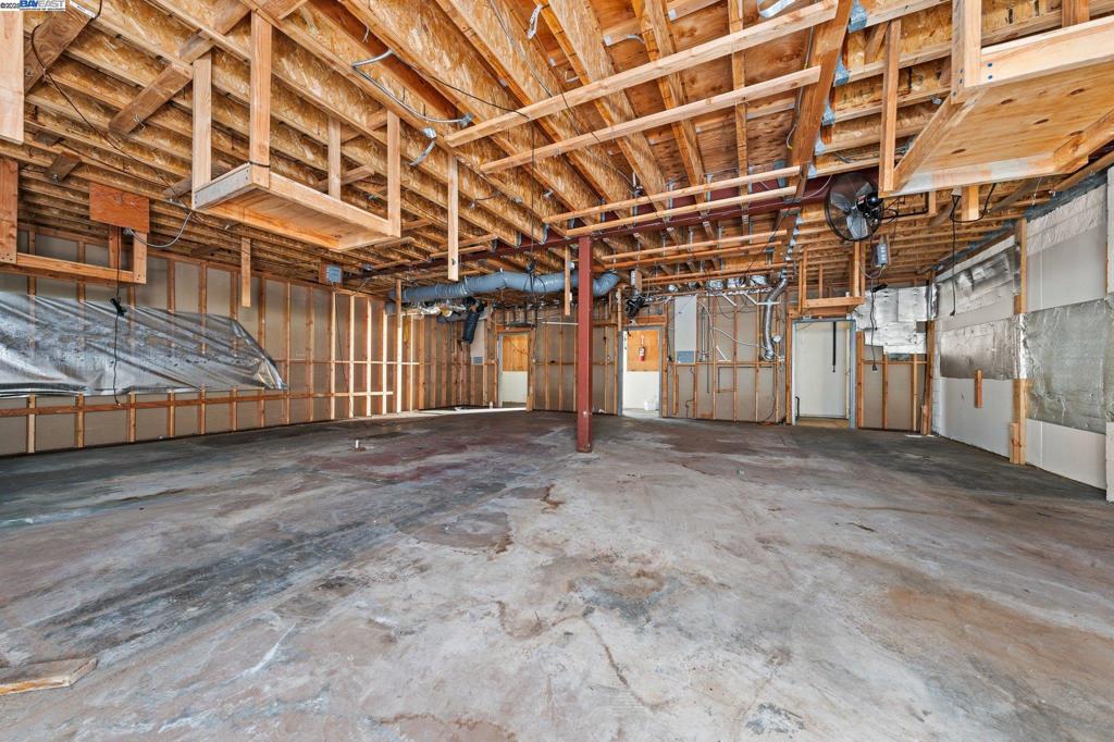 937 75th Ave Property Photo 36