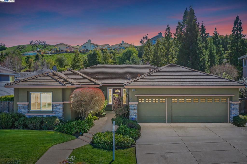 8019 Kelok Way Property Photo