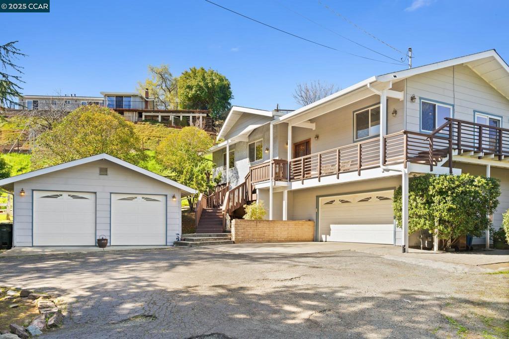 951 Oak St Property Photo