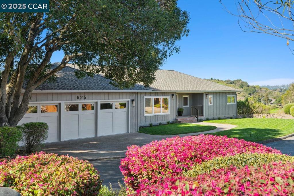 625 Sky Hy Cir Property Photo 1