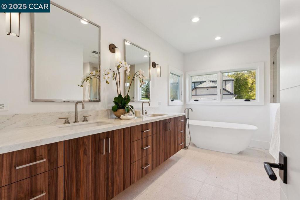 625 Sky Hy Cir Property Photo 15