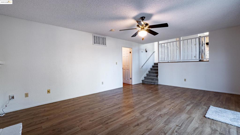 2408 Los Prados Way Property Photo 18