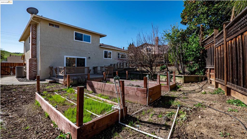 2408 Los Prados Way Property Photo 30