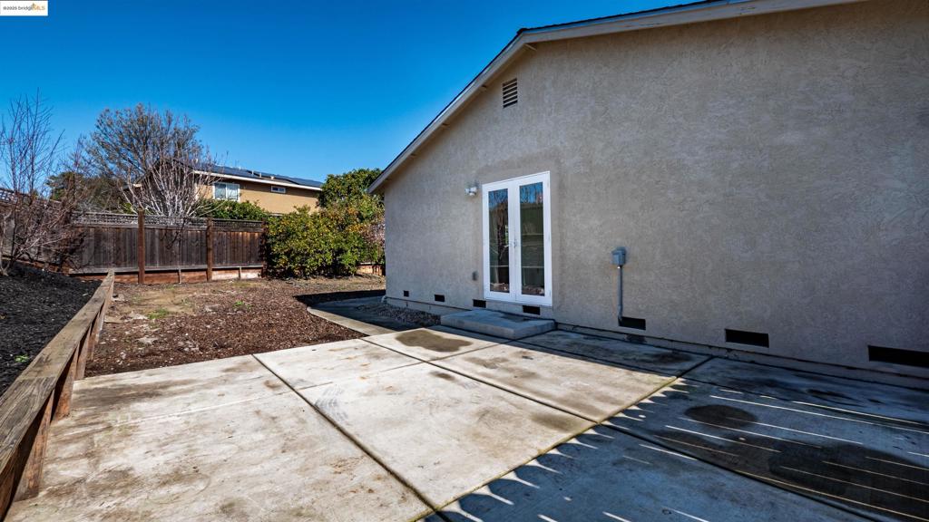 2408 Los Prados Way Property Photo 36