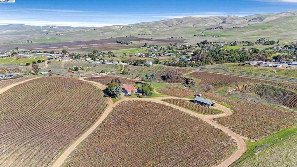 10053 Tesla Rd Property Photo 18