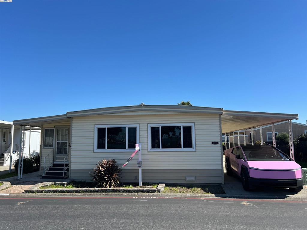 1220 Tasman Dr Property Photo