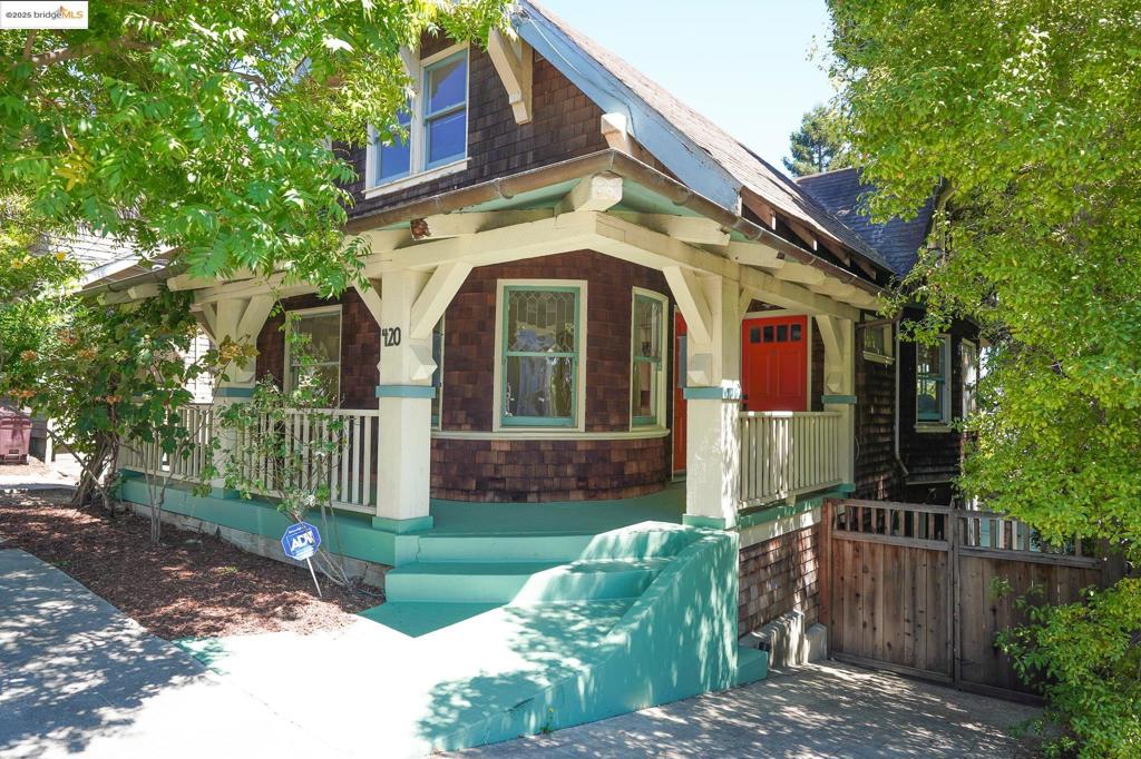 420 Lester Ave Property Photo
