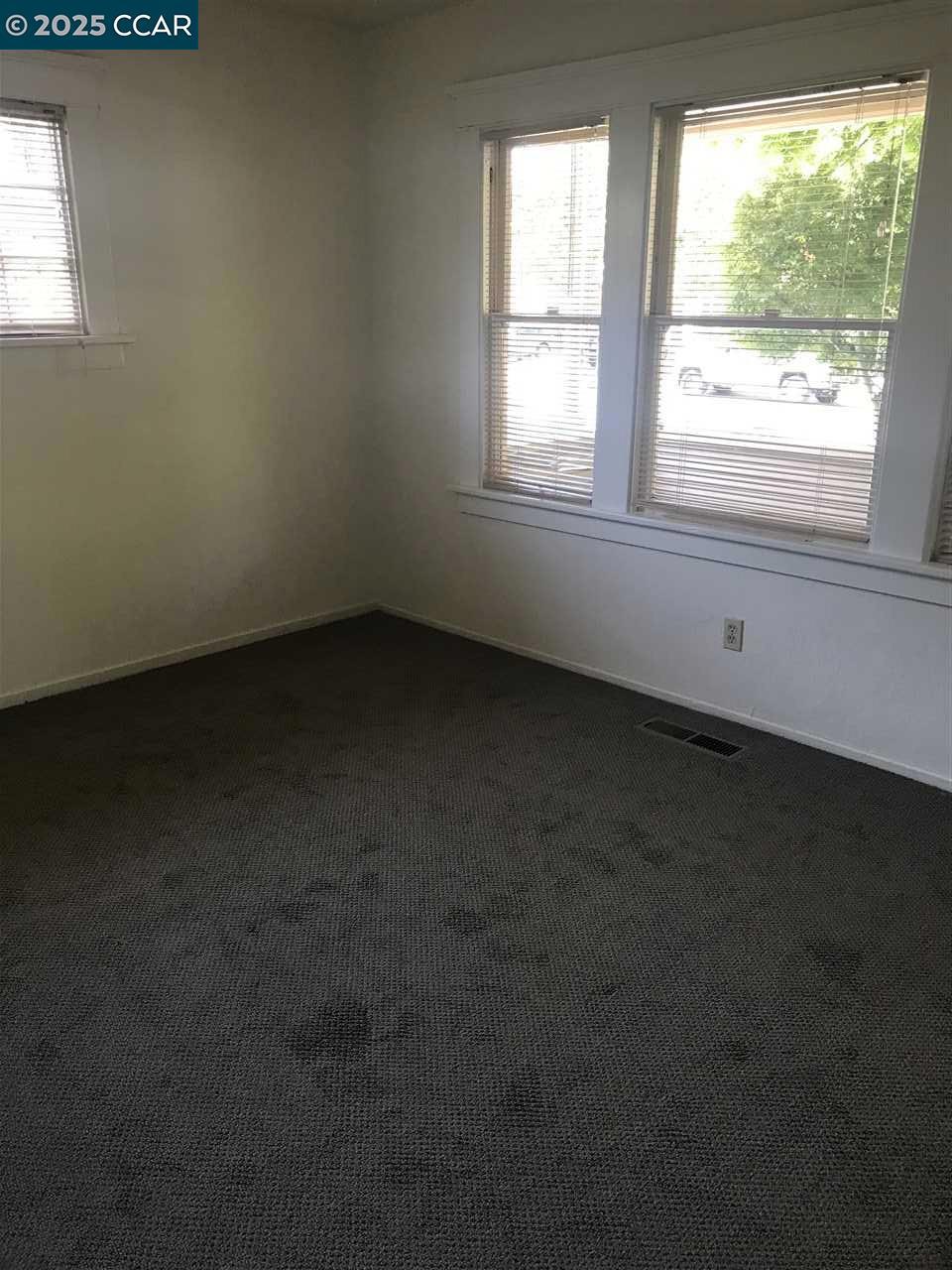 2244 Almond Ave Property Photo 15