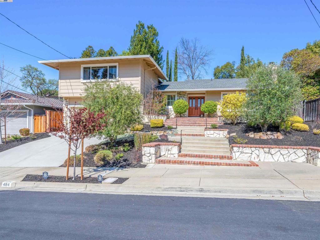 484 Del Sol Ave Property Photo