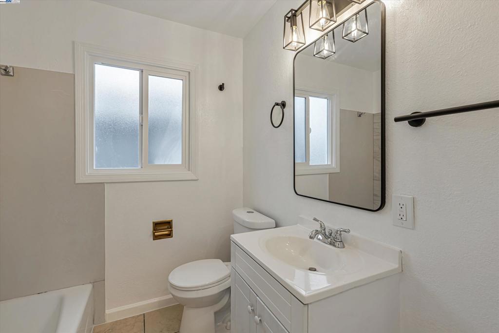 134 S 41st St Property Photo 22
