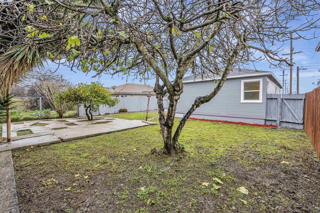 134 S 41st St Property Photo 25
