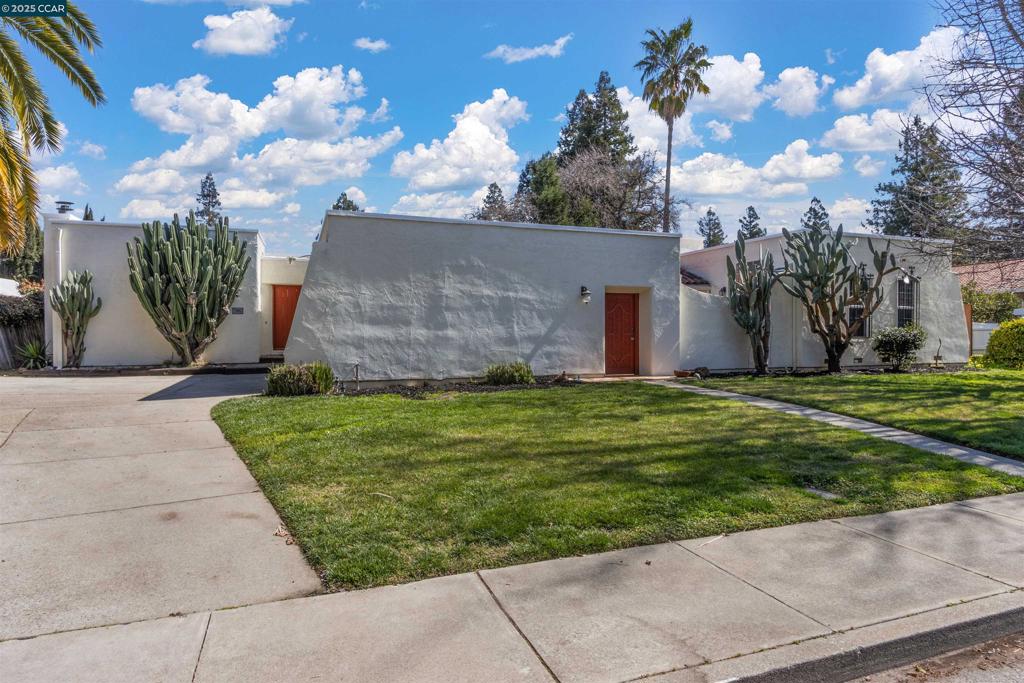 759 Camelback Rd Property Photo