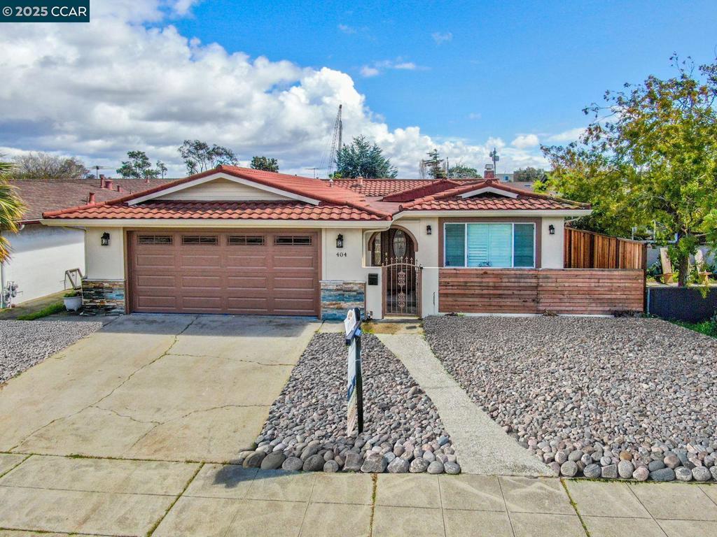 404 Coral Reef Rd Property Photo