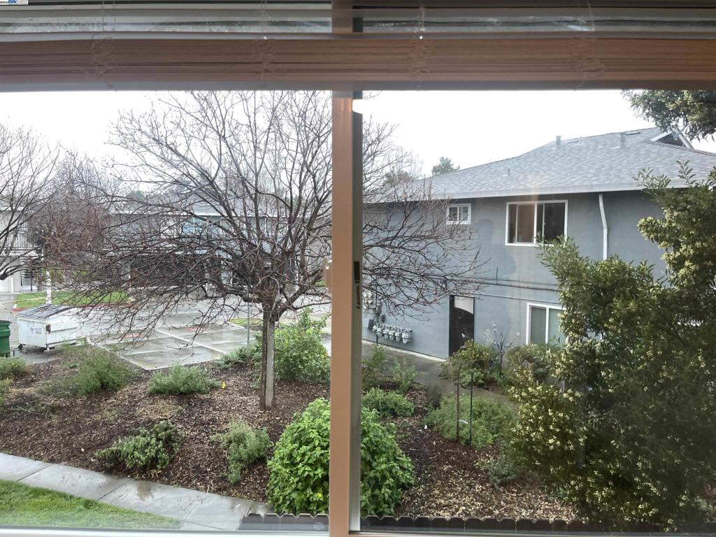Blossom Hill Real Estate Listings Main Image