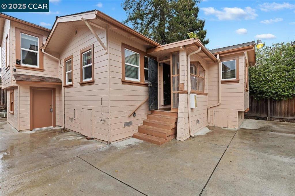 1411 Parker St Property Photo