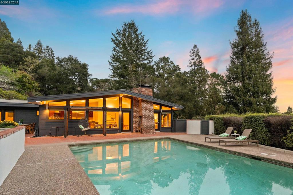 39 Las Vegas Rd Property Photo