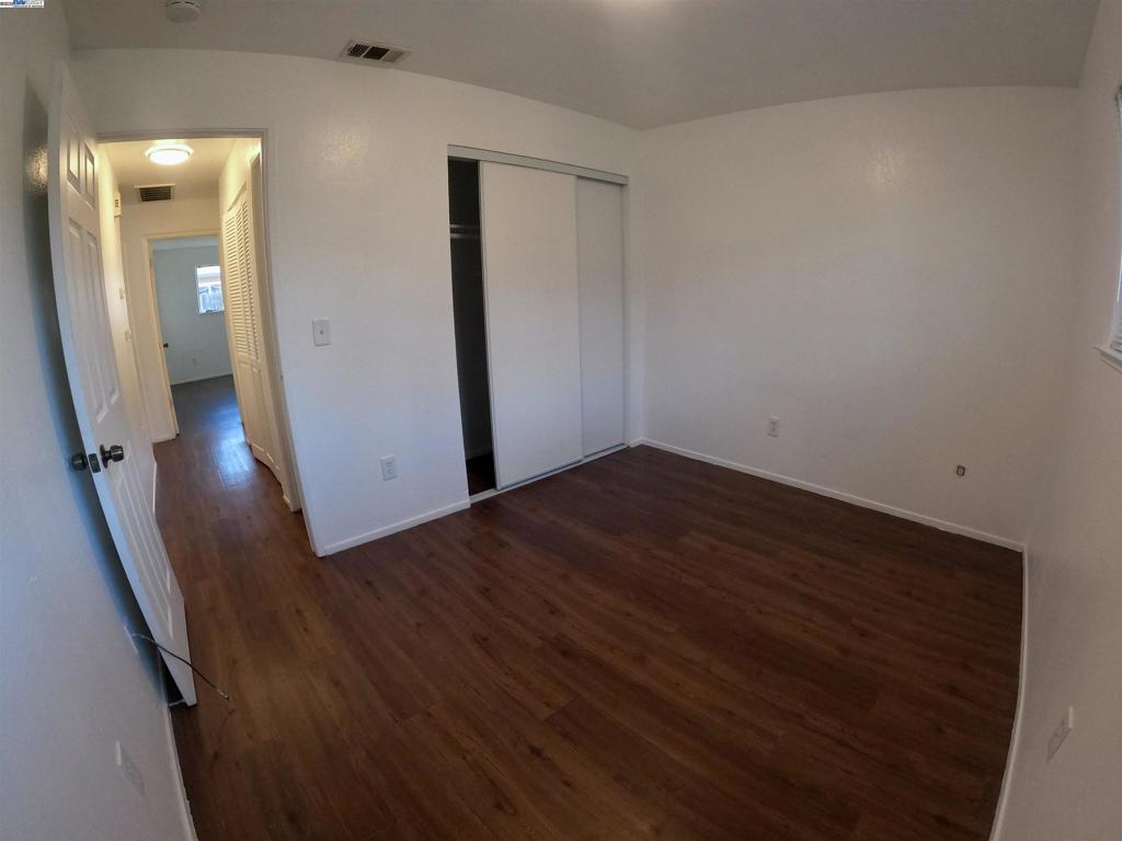 8829 Kelley Dr Property Photo 5