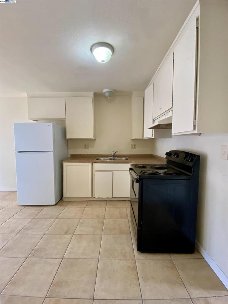 8829 Kelley Dr Property Photo 11
