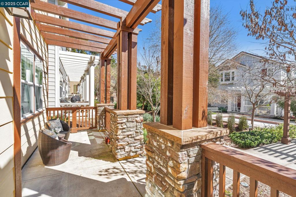 55 Citron Knl Property Photo 4