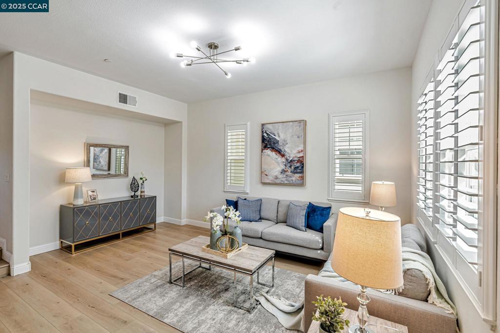 55 Citron Knl Property Photo 6