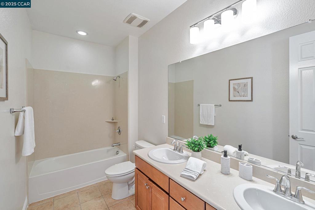 55 Citron Knl Property Photo 28