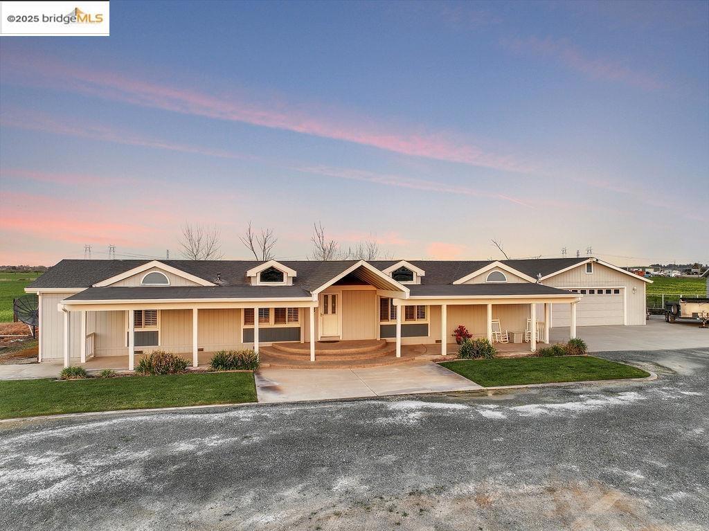 4985 Bixler Road Property Photo 1