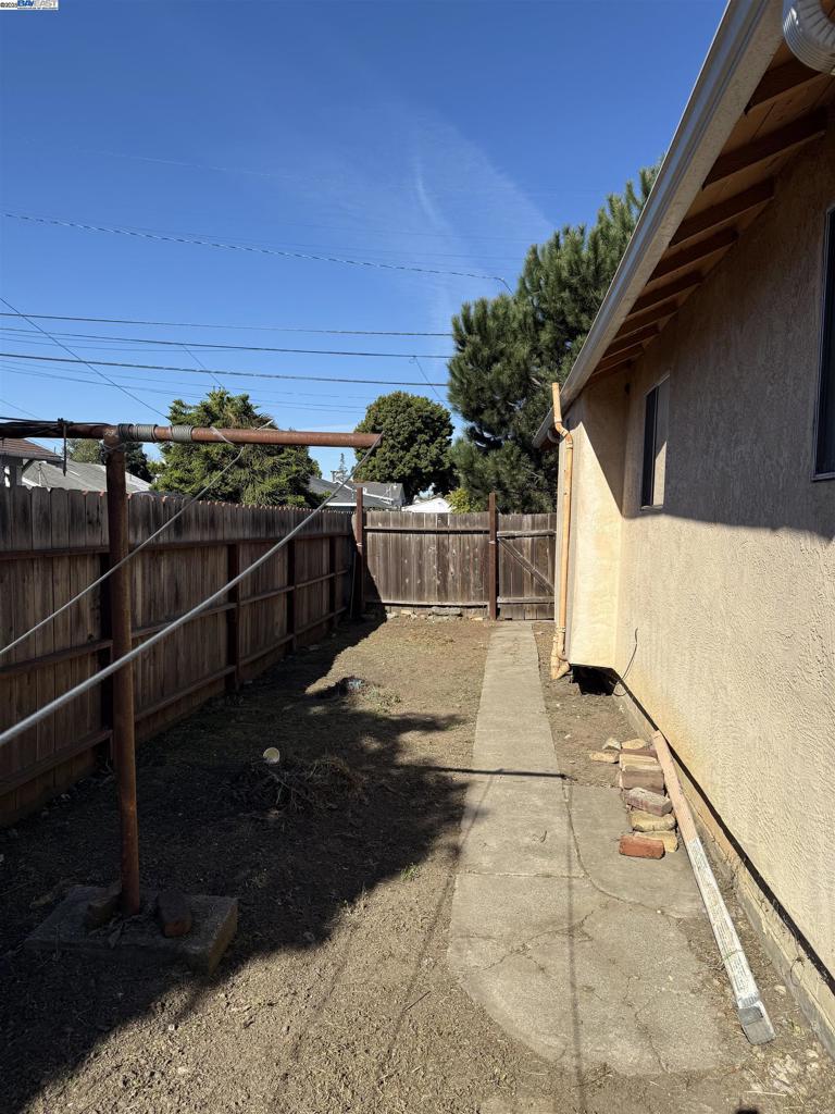 513 Ramos Ave Property Photo 30
