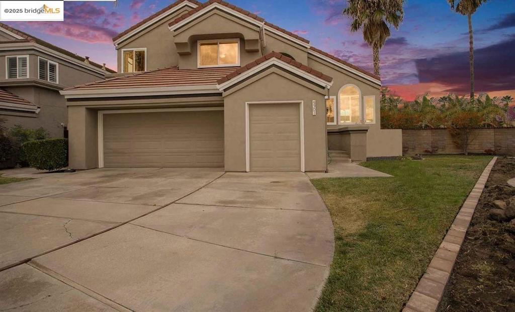 5301 Emerald Court Property Photo
