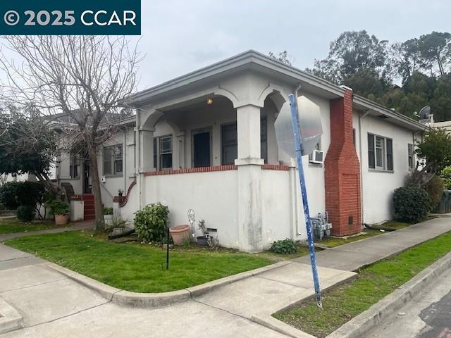 1002 Alhambra Property Photo