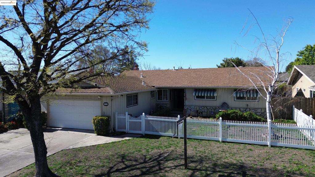 8733 Ensenada Dr Property Photo