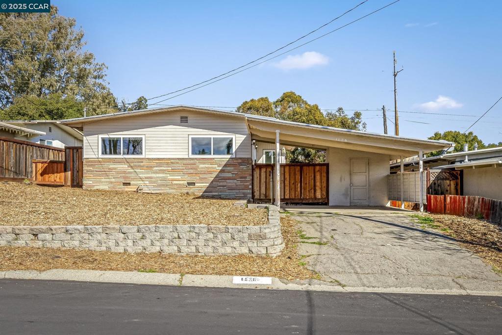 Beckett Acres Real Estate Listings Main Image