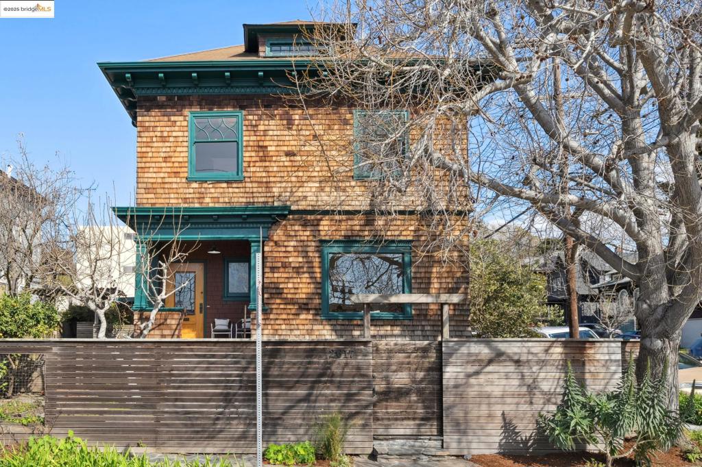 2617 Fulton St Property Photo