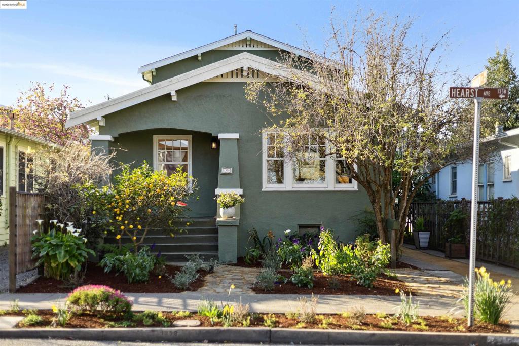 1358 Hearst Ave Property Photo