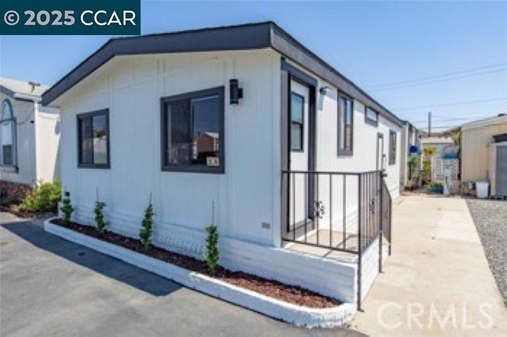 15141 Beach Blvd Property Photo