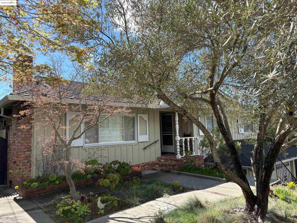 2636 Ramona St Property Photo