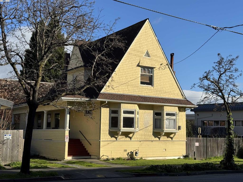 1214 Lincoln Ave Property Photo