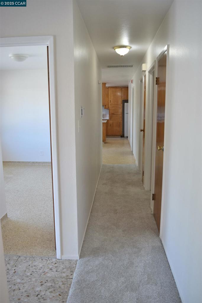 467 Parker Ave Property Photo 13
