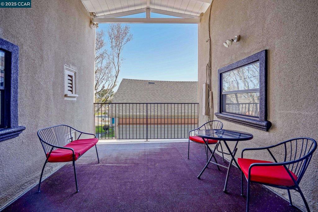 411 Ferry St Property Photo 15