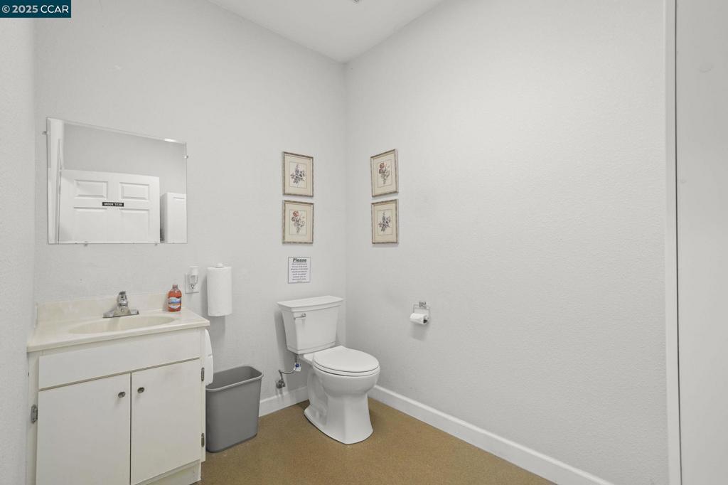 411 Ferry St Property Photo 18