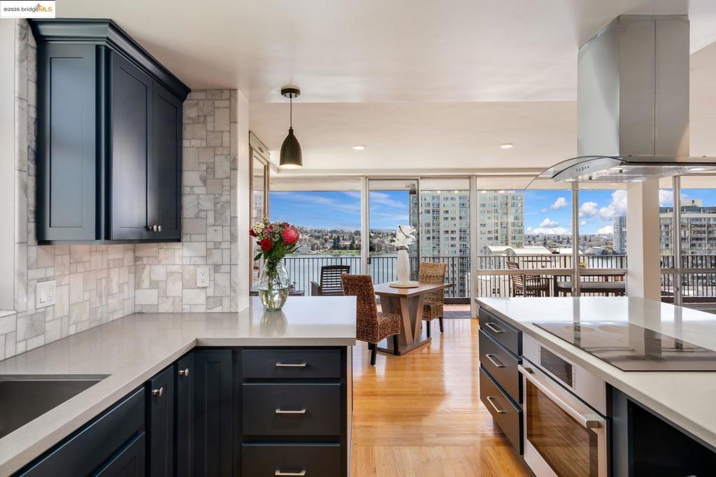 177 19th St 11e Property Photo 8