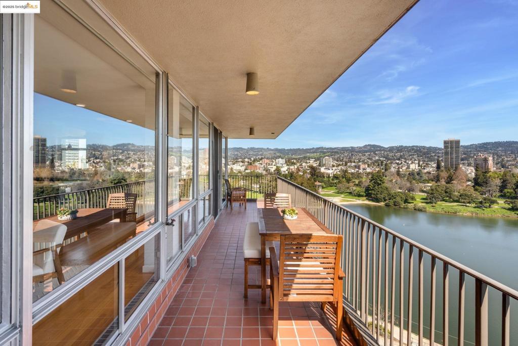 177 19th St 11e Property Photo 14