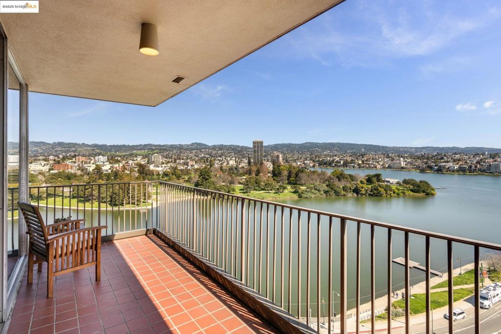 177 19th St 11e Property Photo 15