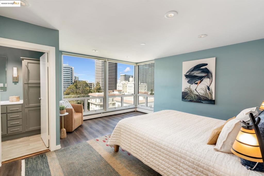 177 19th St 11e Property Photo 23