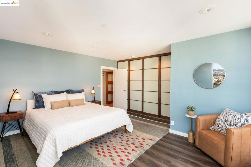 177 19th St 11e Property Photo 25