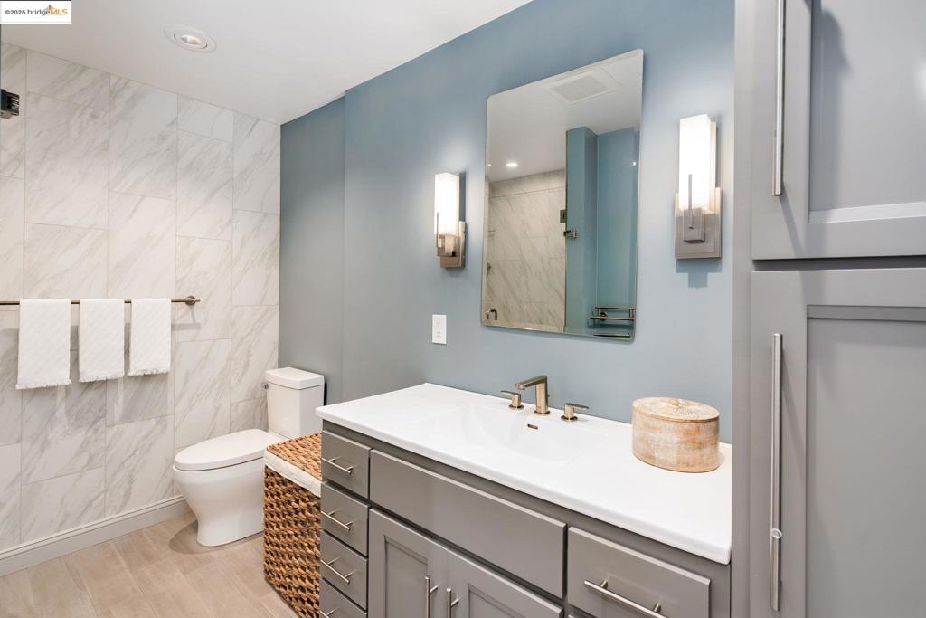 177 19th St 11e Property Photo 27