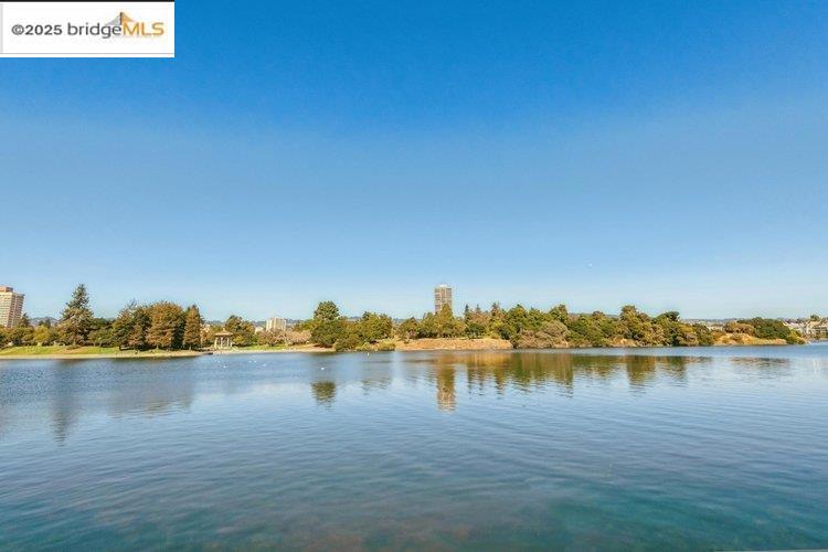 177 19th St 11e Property Photo 33