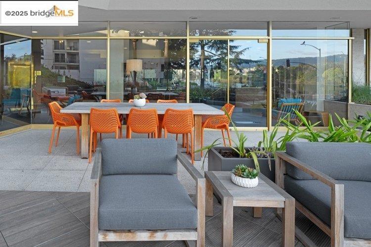 177 19th St 11e Property Photo 34